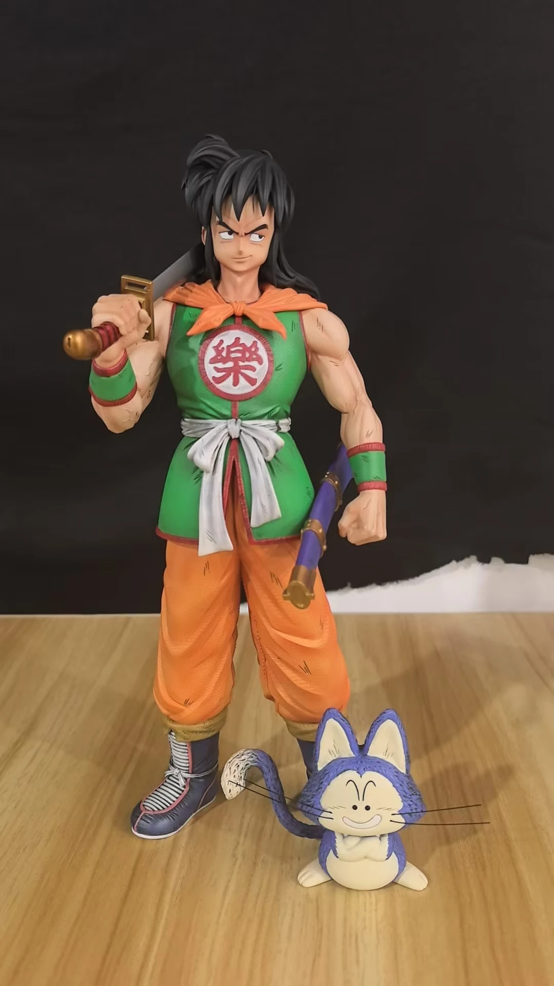 25 センチメートルドラゴンボールアニメキャラクターヤムチャ立ちナイフを保持している PVC アクションフィギュアコレクション Decorati 置物モデル装飾品