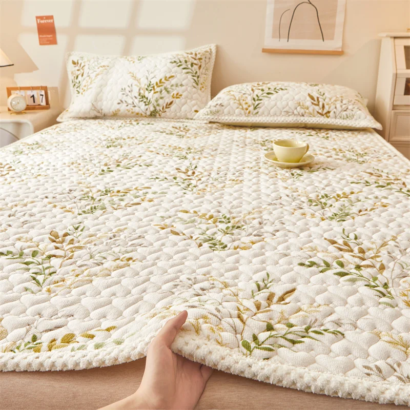 Bonenjoy Mattress Topper Velvet Bed Mat Cover Thick Bedsheet Home Winter Mattresses Pad Soft Bed Linen 매트리스패드 (No Pillowcase)
