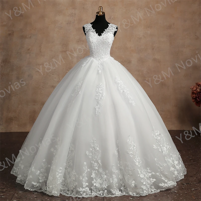 

Real video Ball Gown Princess V Neck Wedding Dresses Sleeveless Sweetheart Lace Appliqus Bead Wedding Dresses For Women 2024