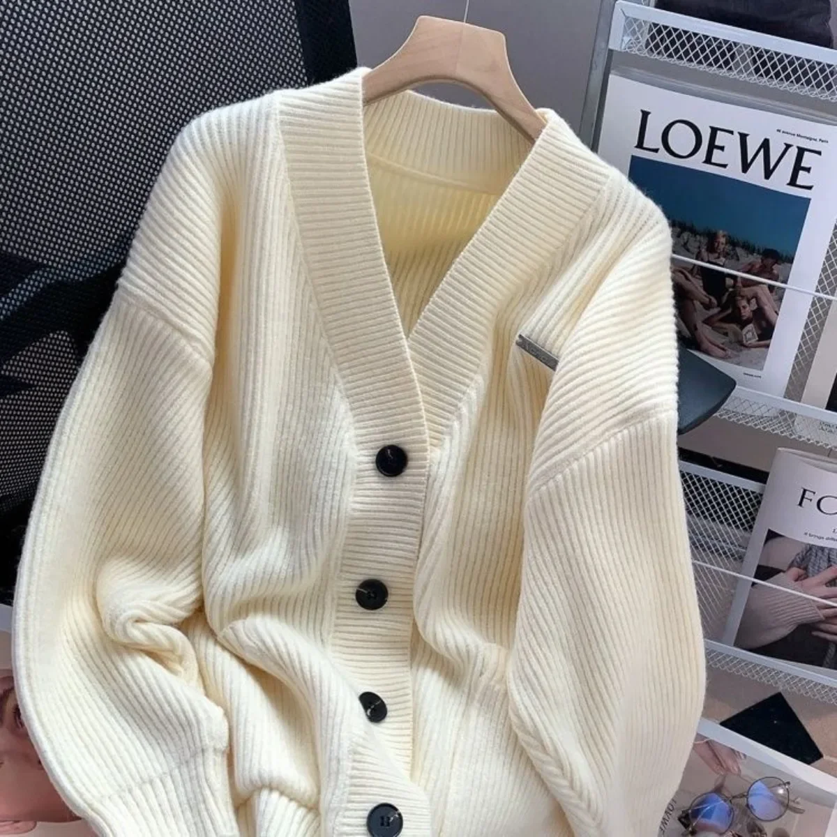 Cardigan minimaliste à col en V pour femmes, version coréenne, pull d'automne et d'hiver, nouvelle veste d'extérieur couvertes et décontractée