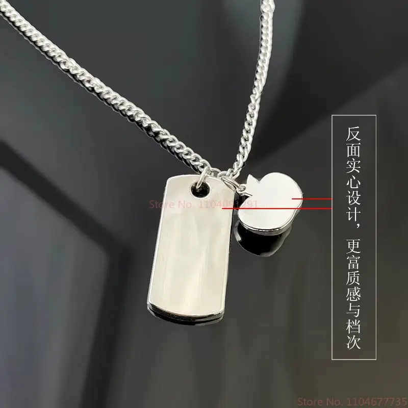 愛と深宇宙関連製品ケイレブ同じ兄弟同じペンダントネックレスアップルスクエアカードネックレス珍味ギフト