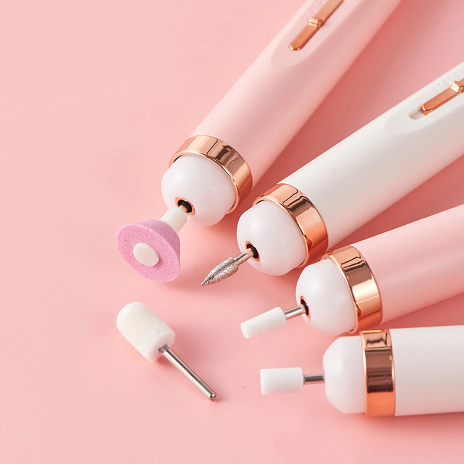 Kit trapano elettrico per manicure portatile ricaricabile 5 in 1 Strumenti per levigare lo smalto per unghie Lucidatrice per pelle morta Dispositivo per la rimozione del gel