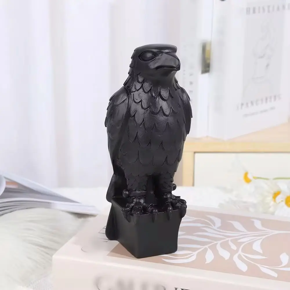 Creative Black Eagle Desk Ornament Resin Hawk Statue Animal Sculpture Home Office Desk Garden Decor Halloween Party Decoration