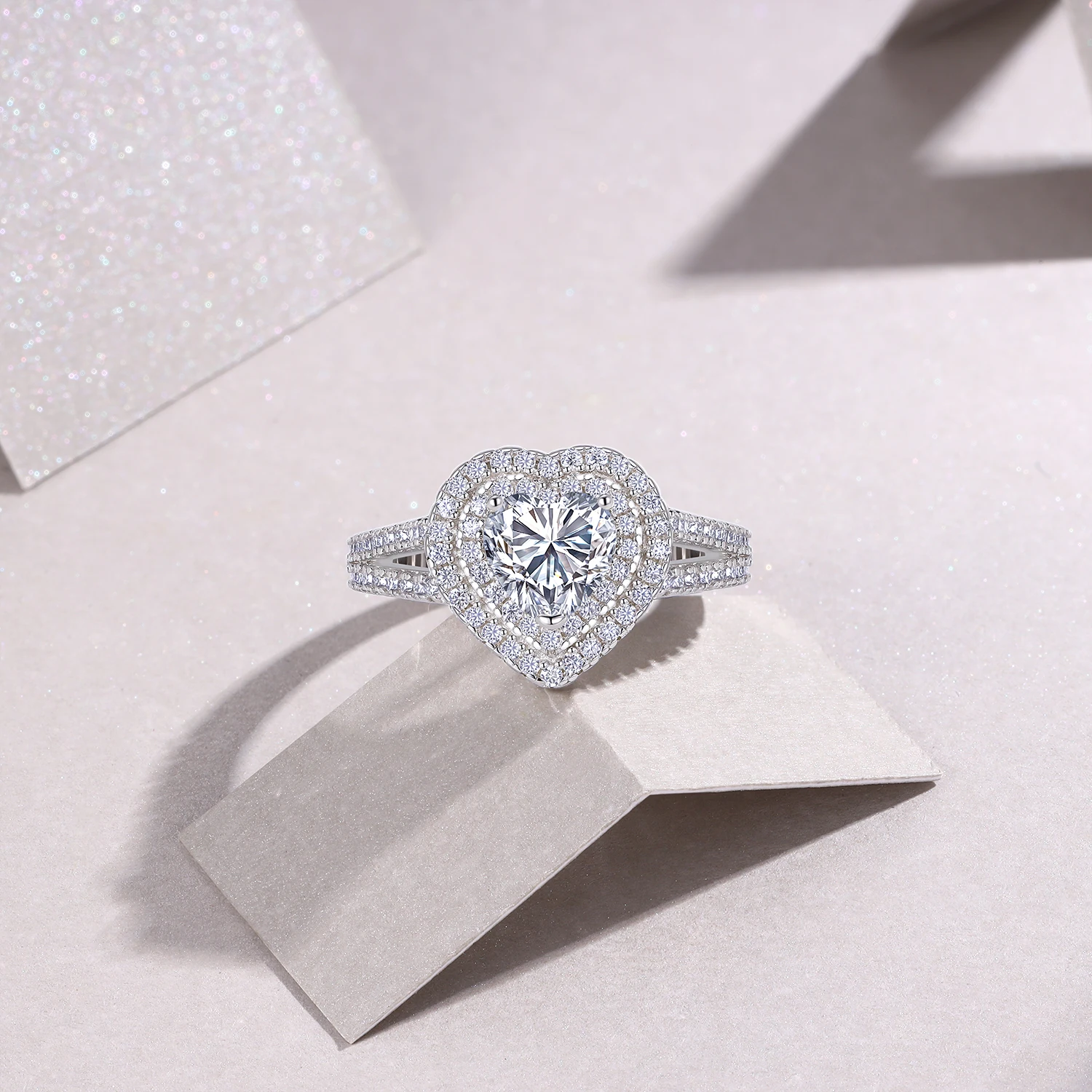 JIUZUAN 6.5mm Heart Moissanite Ring 925 Silver 18K Gold Plated Full Pave Jewelry Gift Comes with GRA Certificate view 3