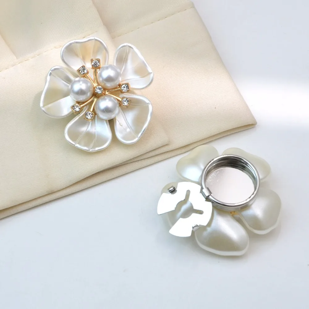 2PCS Fashion Rhinestone Button Covers Shirt Buttons Sleeve Flower Cufflinks for Men Women Decorative Accessories Jewelry Gifts