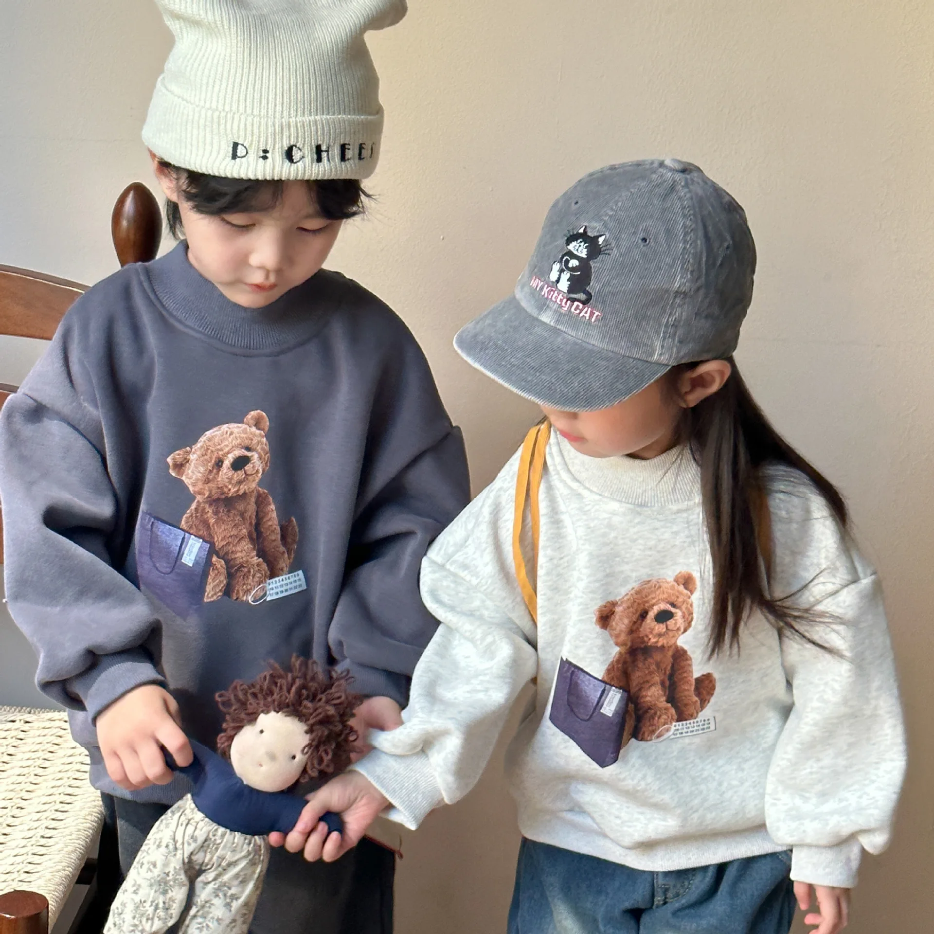 Autumn Winter Korean Kid Boys Sweatshirts Cotton Plus Velvet Cartoon Bear Printed Loose Toddler Boys Hoodies Children Boys Tops