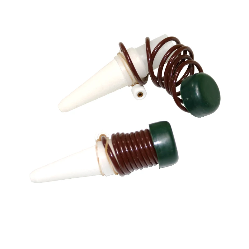 1pcs Automatic Drip Watering Pots Automatic Sprinkler Irrigation Sprinklers Holiday Travel Creative Gardening Tools Mist Nozzle