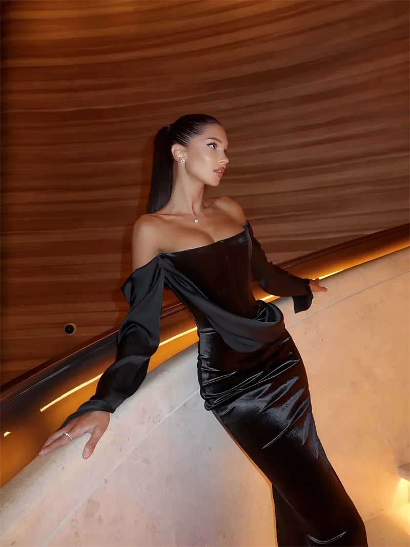 خارج الكتف كم طويل أنيق مثير فستان طويل المرأة ثوب أسود حمالة عارية الذراعين Bodycon Ruched شيك الصلبة نادي فستان الحفلات