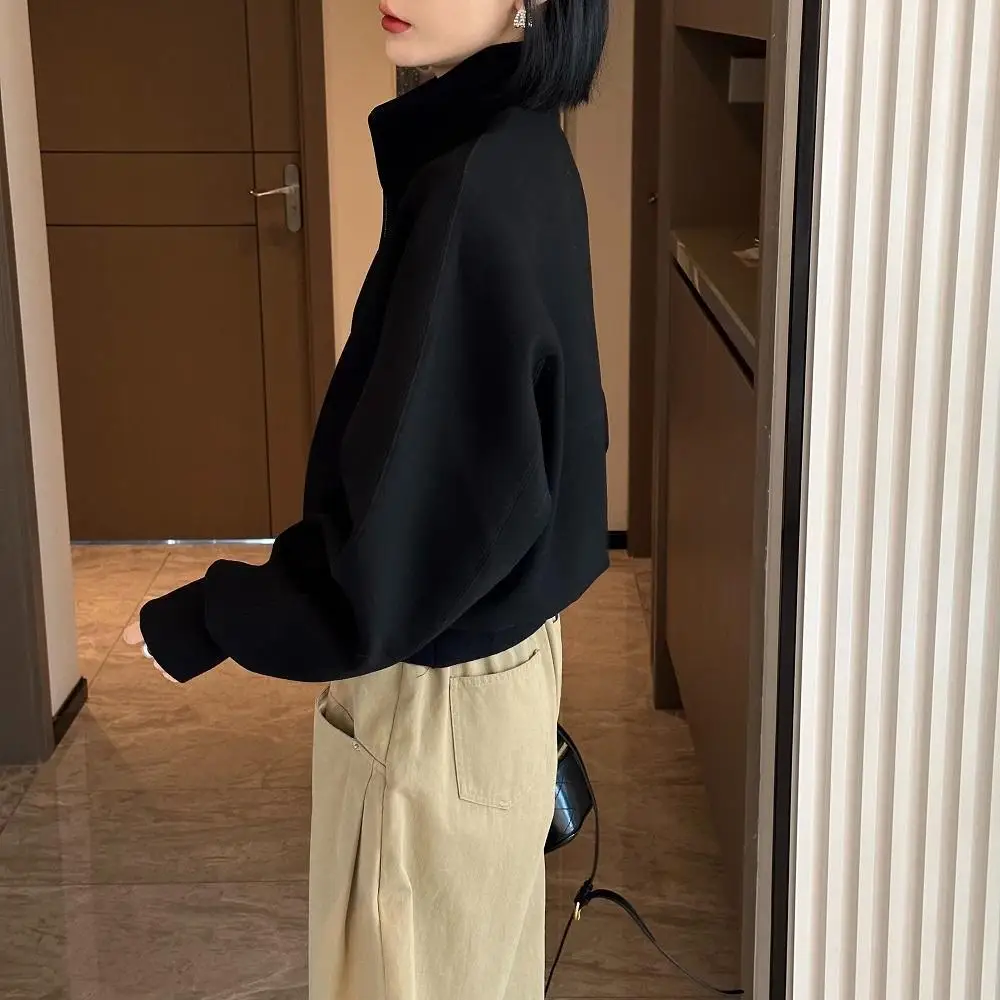 بلوزات نسائية كاجوال مصممة على الطراز الأمريكي ملابس نسائية مبسطة بلون سادة ورقبة دائرية وتفاصيل مقاس مزيج من القطن #4