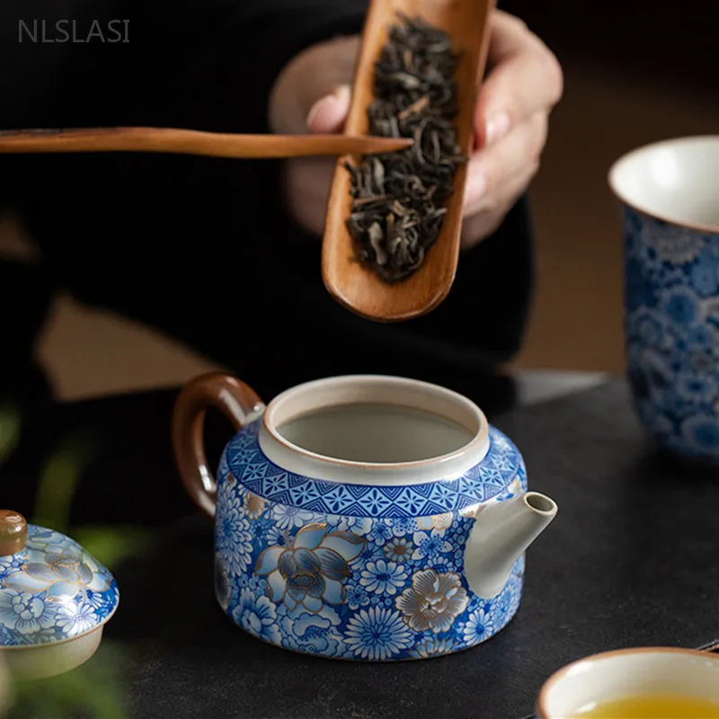 150ml Jingdezhen Blue and White Porcelain Dezhong Tea Pot High-grade Ru Kiln Home Tea Infuser Ceramic Filter Beauty Teapot