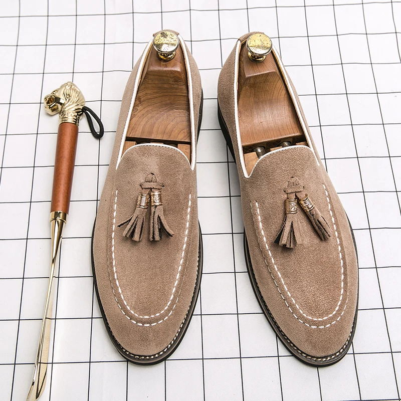 Spring and Autumn Loafers Men\'s Slip-on Light Blue Tassel Fashion Suede Men\'s Shoes Thick Bottom Pointed Toe Designer Men Shoes