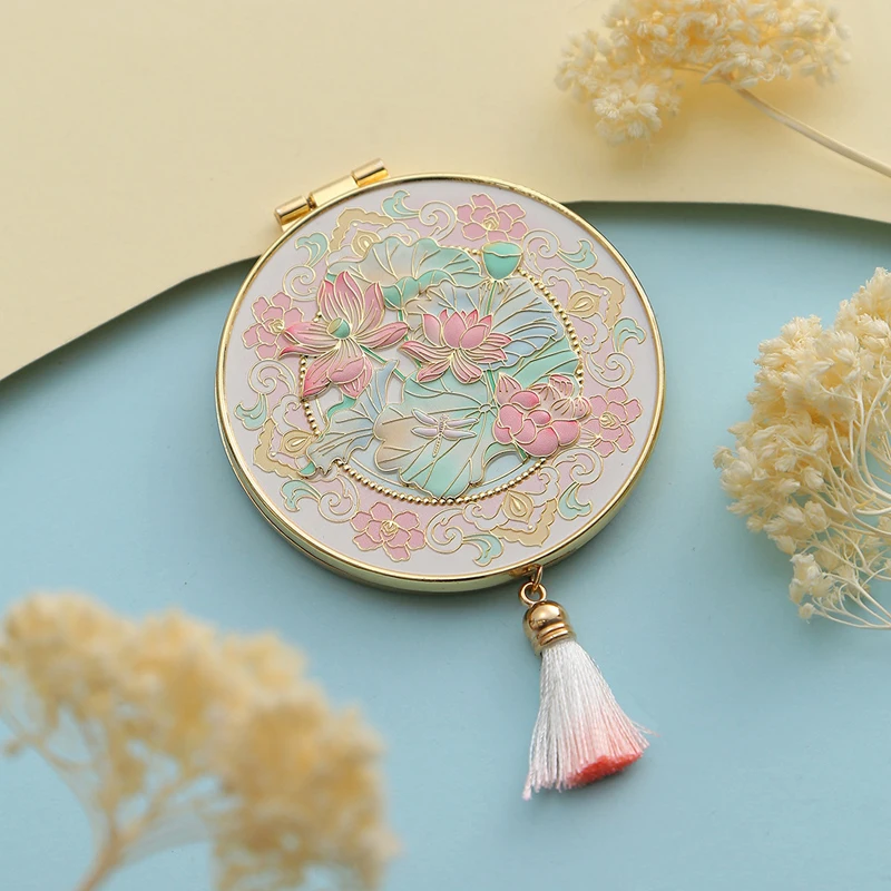 

Chinese Style Metal Makeup Mirror Exquisite Classical Vanity Mirror Travel Portable Handheld Small Mirror Student Female Gift