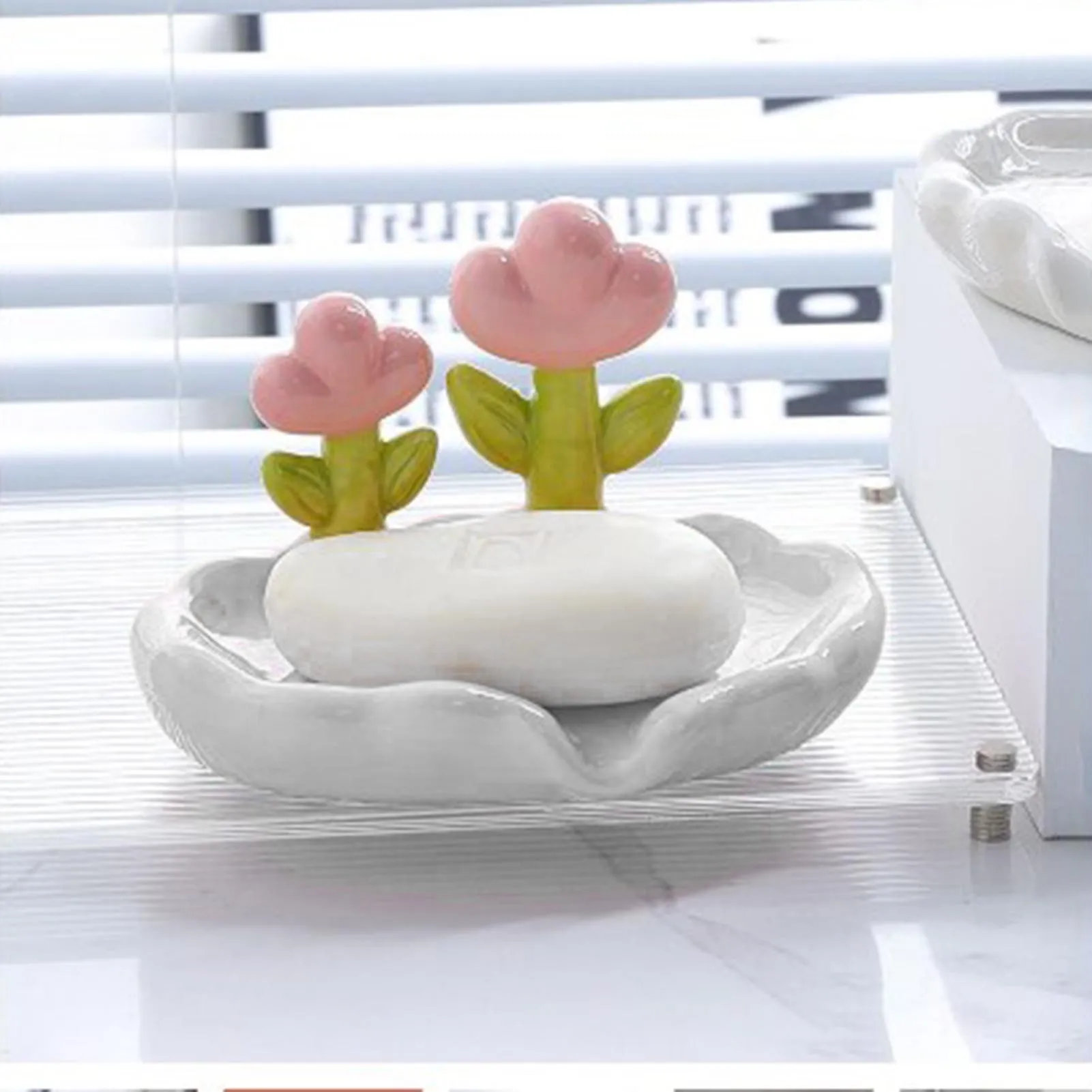 Creative Cute Flower PP Soap Box Household Soap Drain Washing Holder For Bathroom Home