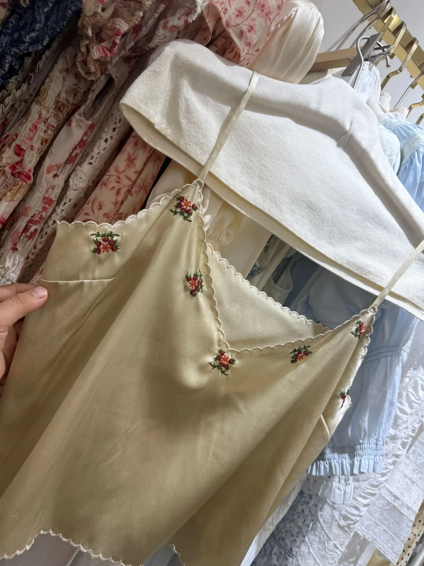Female Flower Embroidery Silk Camisole Summer 2026 Sleeveless V-Neck Solid Color Casual Sling Top