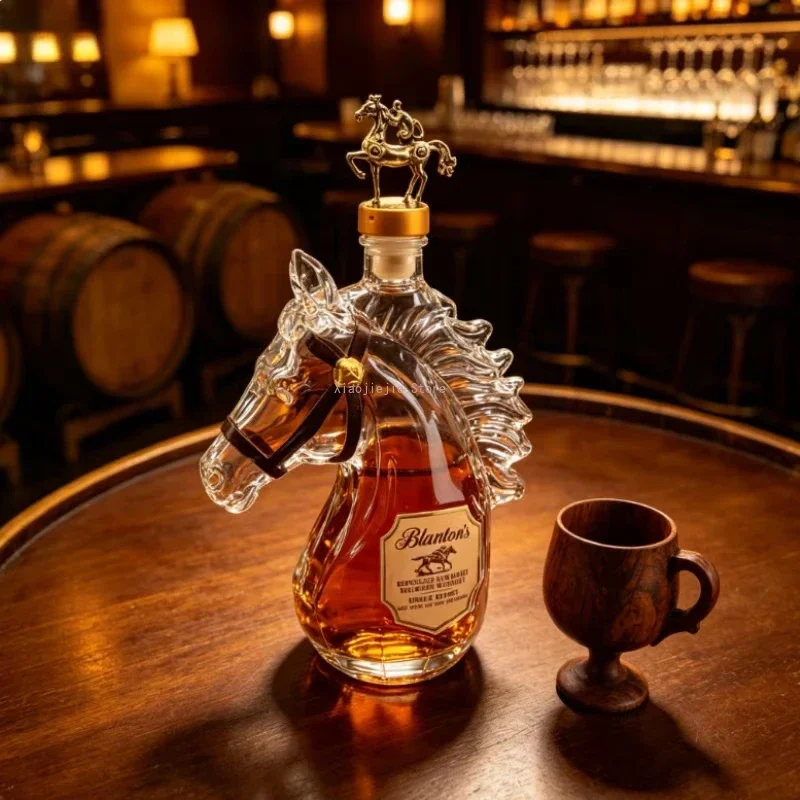 Crystal Horse Head Whiskey Decanter with Bronze Rider Stopper, Spirits Storage Bottle for Bourbon, Bar Tabletop Display Ornament