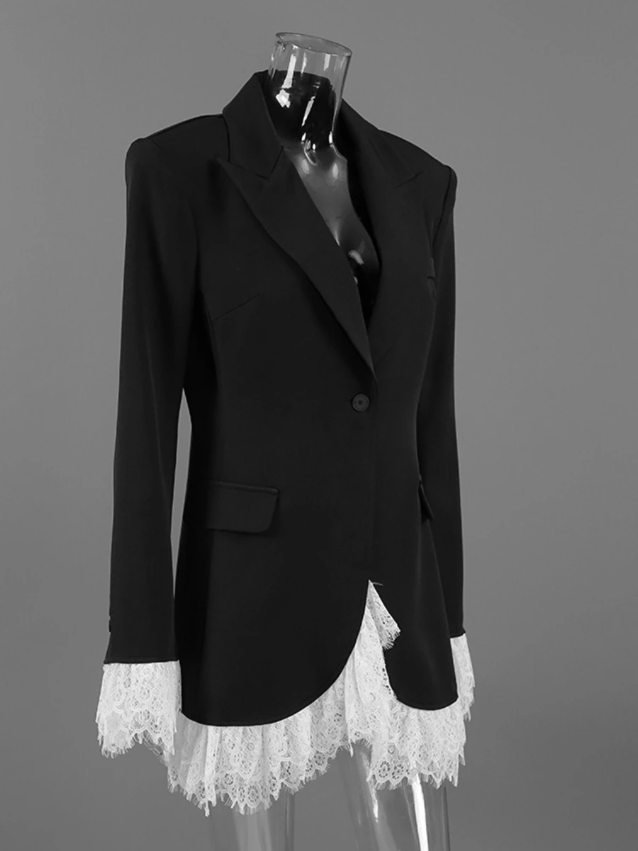 TWOTWINSTYLE Blazer eleganti in pizzo impiombato allentato di colore di successo per le donne Risvolto maniche lunghe Temperamento Blazer Abiti di moda femminile