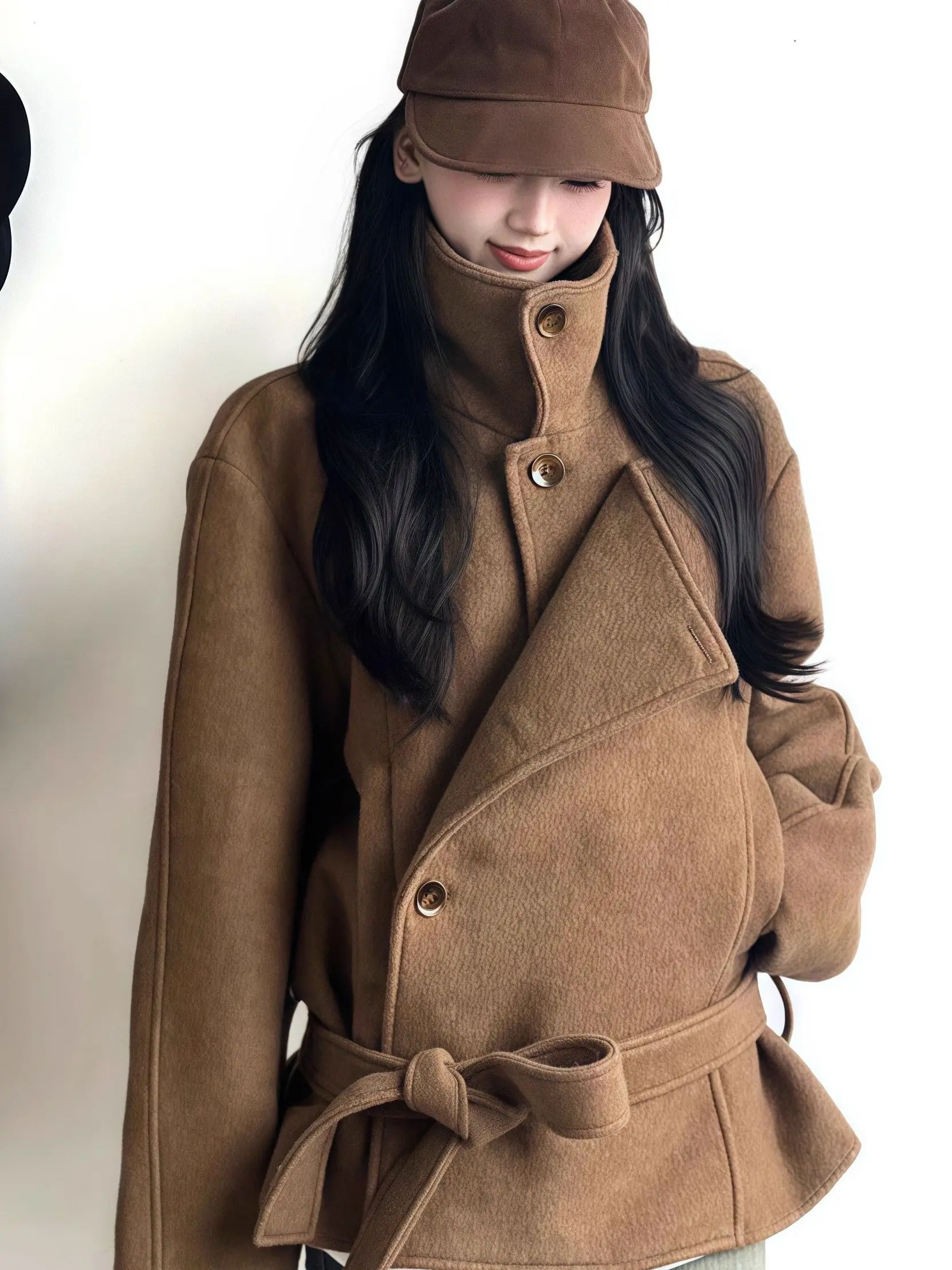 Korean Style Short Woolen Coat Women's Hepburn Style Fashionable And Elegant Autumn Winter New Arrival Thickened Polyester