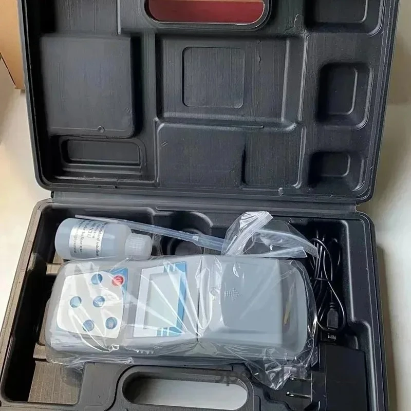 Digital Water Turbidity Meter 0–1000 NTU, 90° Nephelometric Method ±0.1 NTU with Carrying Case for Pool Aquarium Lab Use