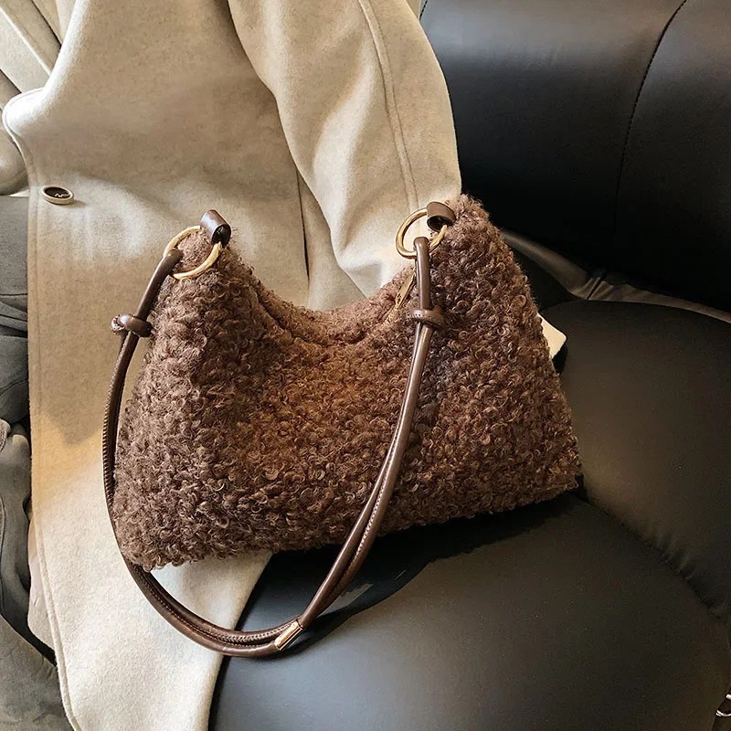 2023 New Plush Fabric Women\'s Shoulder Crossbody Bag Small Fashion Lambs Wool Fluffy Fur Winter Female Bag Designer Handbags