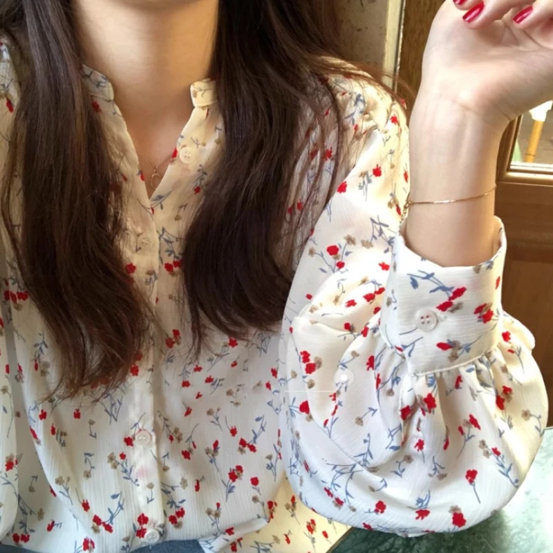 2026 Summer Hot Selling Thin Floral Small Fresh V-neck Single Button Long Sleeved Shirt for Women
