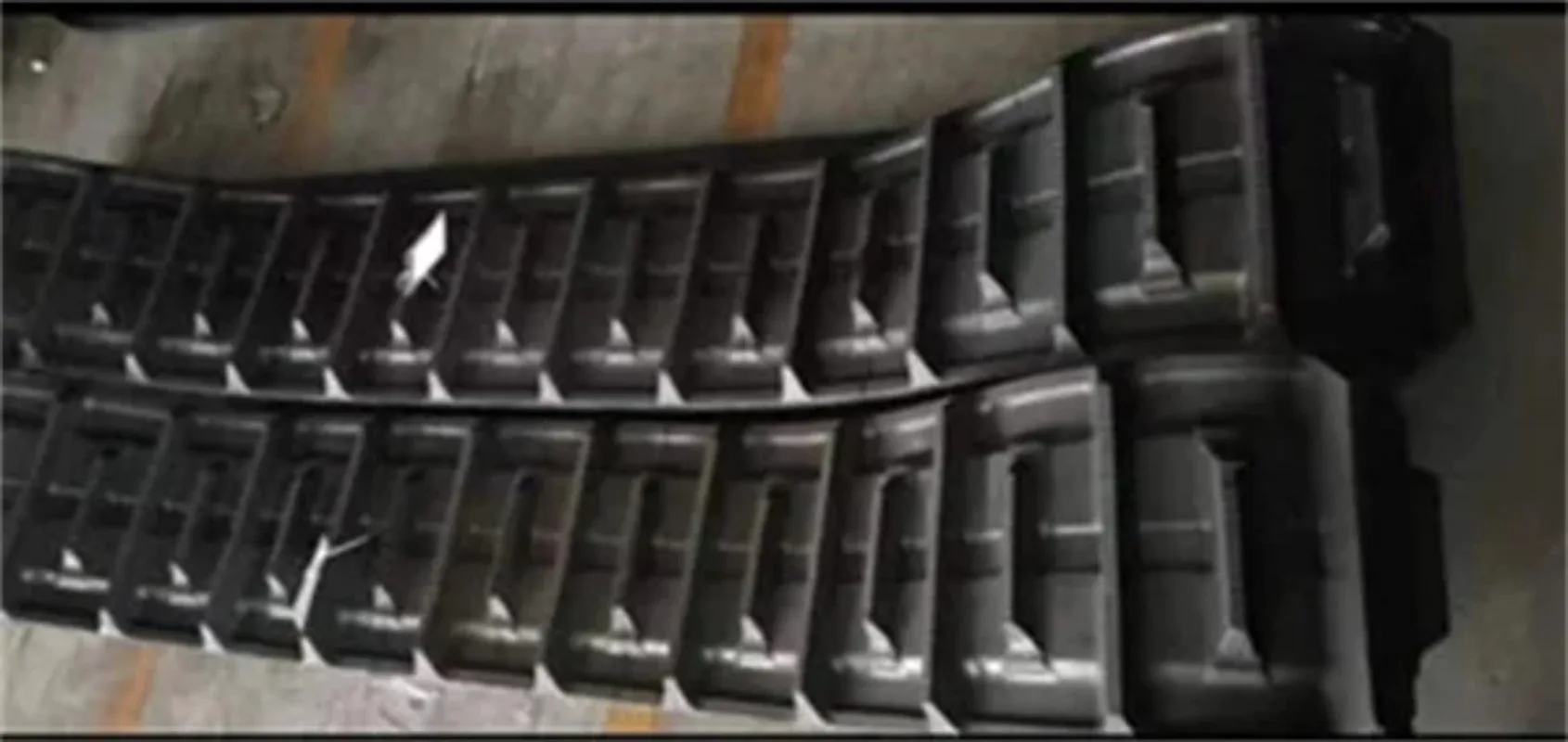 450*86*55 مسارات مطاطية بوبكات T320 وقت لوجستي لمدة شهرين