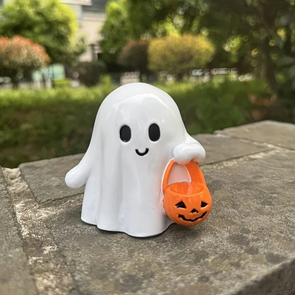 

Cute Anime Style Pumpkin Statue - Halloween Decoration, Durable Handicrafts Suitable for Living Room and Bedroom Ornament