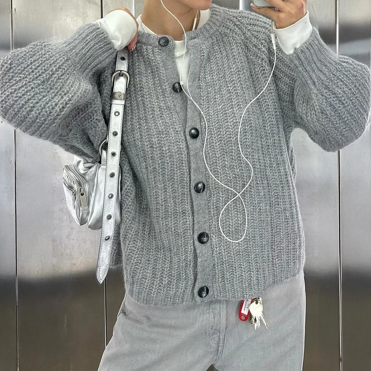 Sweaters Long Sleeved Button Sweater for Women Korean Fashion Tops 2025 Autumn Office Cardigan