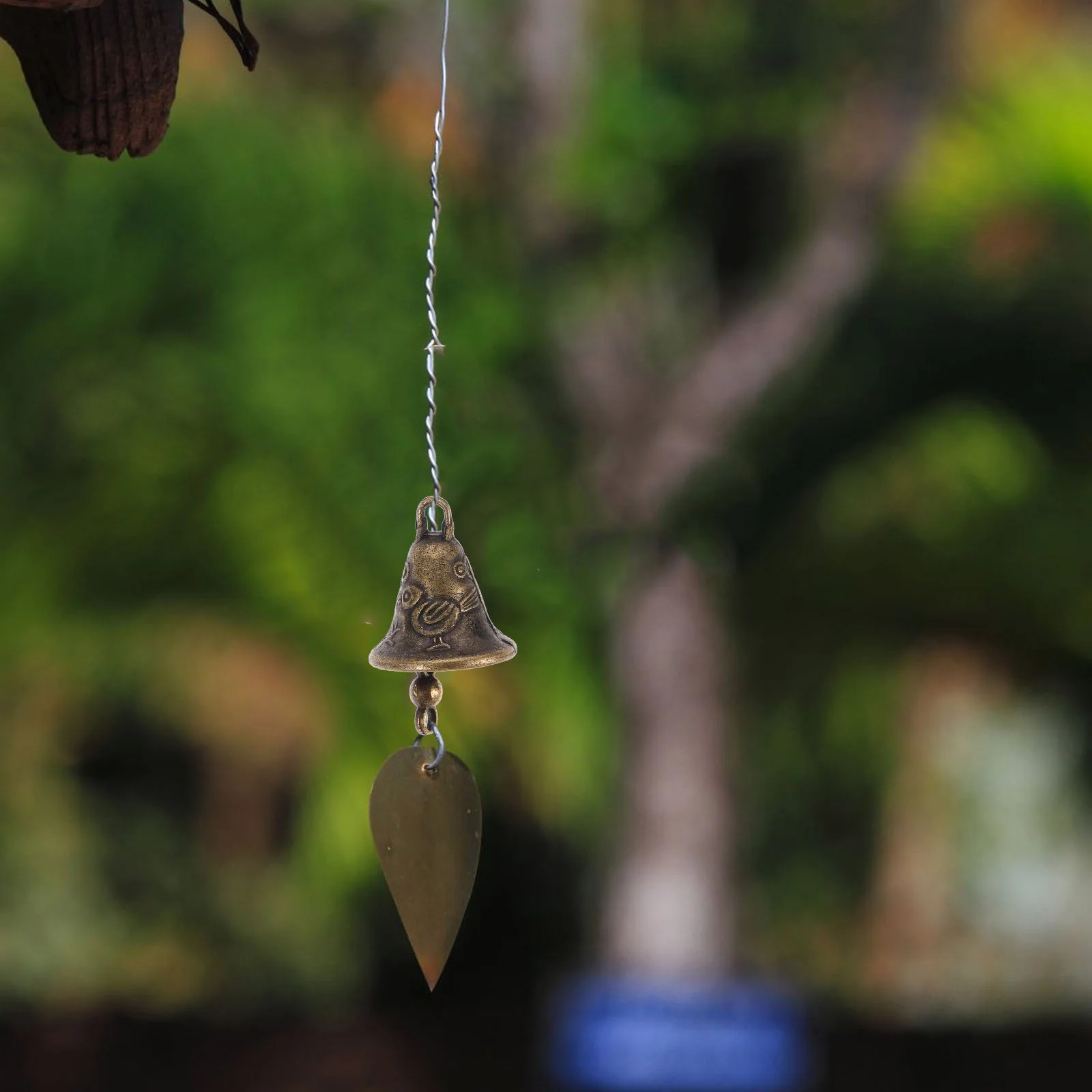 

Metal Bell Set 11 Pcs Vintage Wind Chimes Craft Charms for Feng Shui Decoration Wedding Gift
