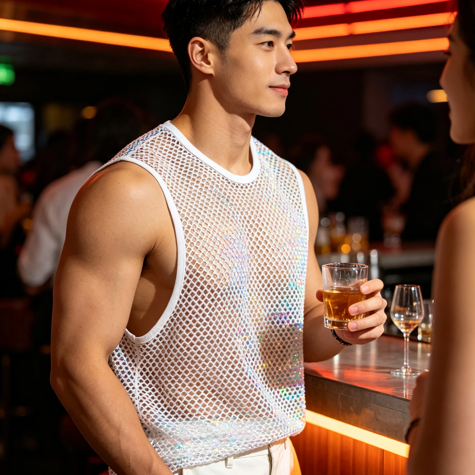 Metallisch glänzendes Tanktop für Herren, Netzstoff, ärmellos, Rundhalsausschnitt, Muskelweste, lässige Sommeroberteile, Streetwear, mit Ausschnitten, durchsichtig. – Detail 15