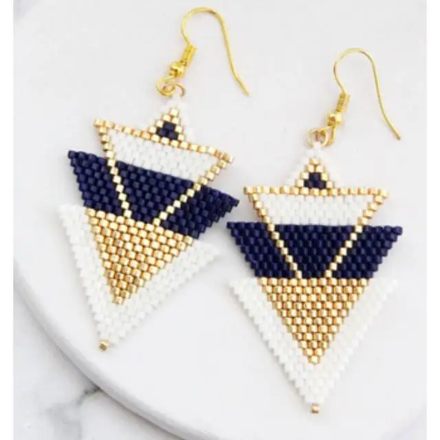 

ZGMXR Rice bead earrings Versatile Geometry Triangle Hand weaving Fashion Bohemia Simple Alloy Woman Beaded earrings