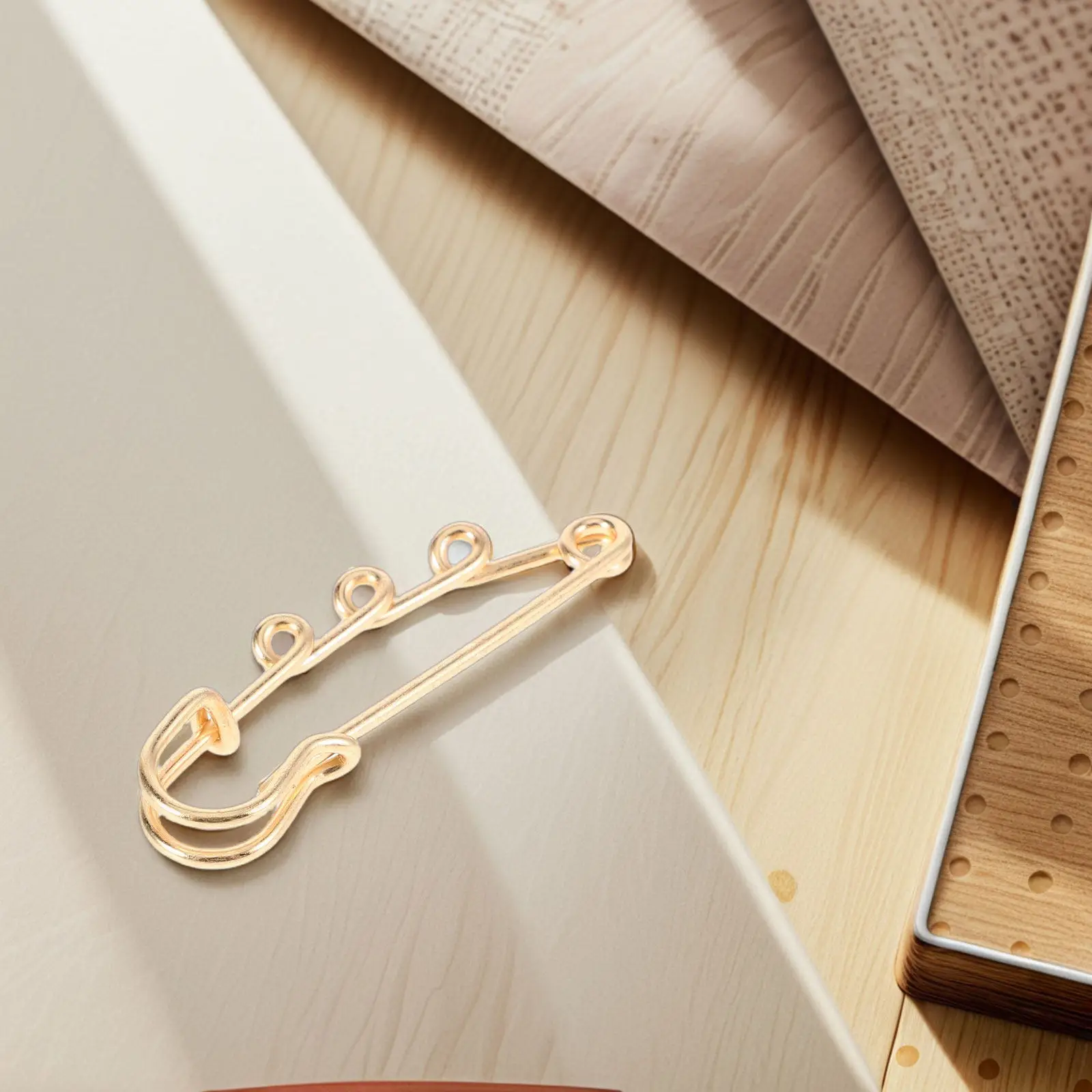 Pin Brooch Women Lapel Alloy Halloween Christmas Decor Safety Pin Dress Safety Pin Anti Exposure Pin Dress Safety Pins 20Pcs