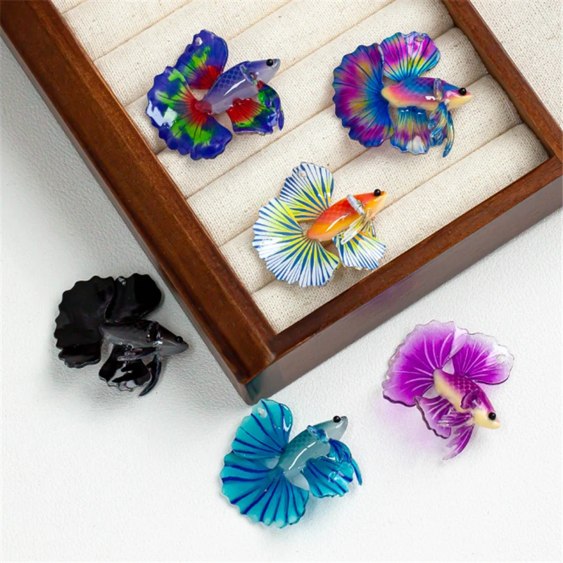 

2 шт./лот, новые креативные акриловые бусины из смолы в виде рыб, подвески, разъемы для брелоков «сделай сам», серьги, аксессуары для изготовления ювелирных изделий