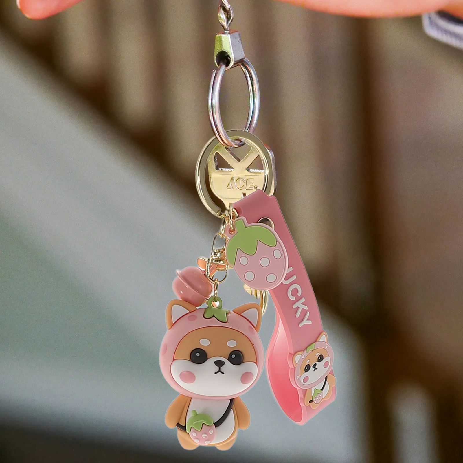 

Милый брелок-подвеска в виде мультяшной собачки, портативный брелок для ключей, декоративный аксессуар для рюкзака, очаровательный.