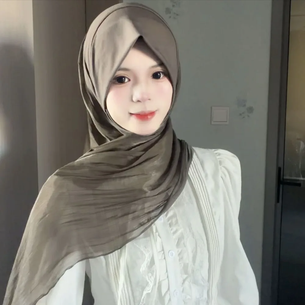 

Modest Fashion Crinkled Texture Women Hijab Scarf Pull On Soft Fabric Pull On Head Wrap Colorful Breathable Muslim Veil Women