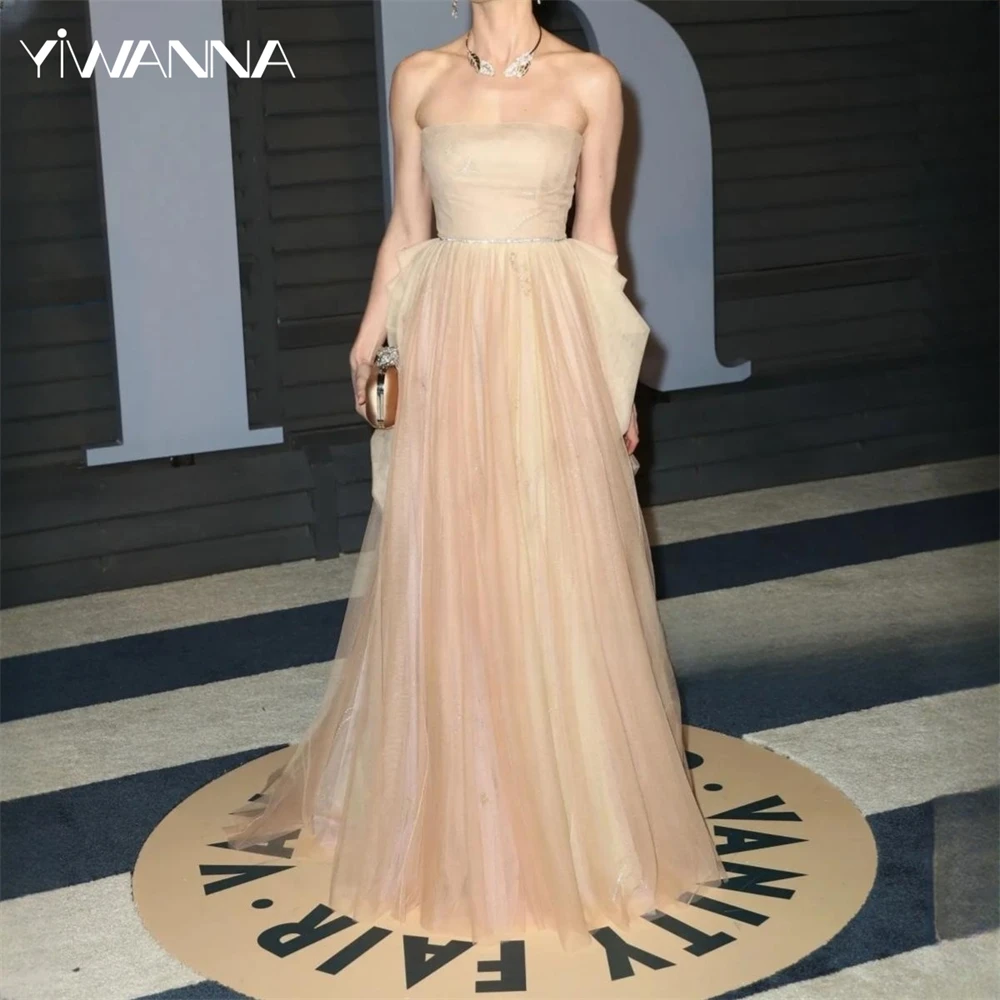 

Celebrity A-line Evening Dress Strapless Tulle Sweep Train Prom Dresses For Women Pageant Wedding Party Guest Formal Gown