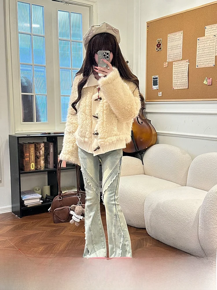 

ort Plu Jaet Women's Winter Outerwear Fake Two-Piece Nian Nian Milk Yellow Bag Apricot Color Fabric Pig Simple Sle