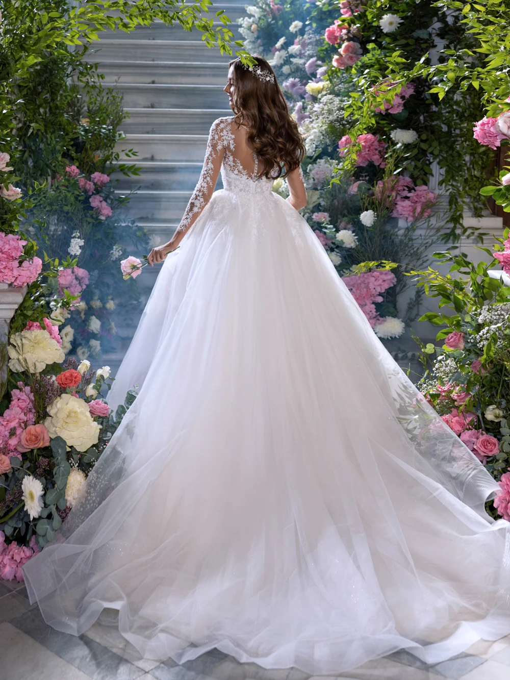 فستان زفاف أنيق على شكل حرف a شفاف على شكل حرف v مطرز باللؤلؤ مزين بالدانتيل وأكمام طويلة من التل فساتين العروس Vestidos De Noiva