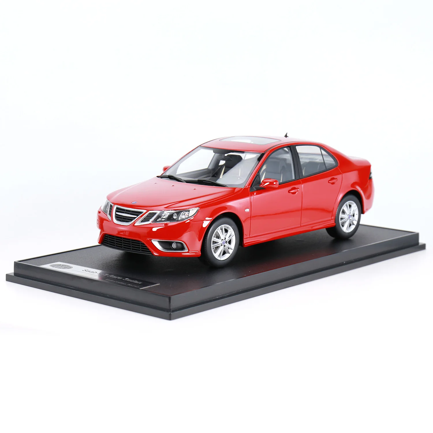 توصية وتحليل لنموذج Saab 93 من نوع Resin من علامة RadScale