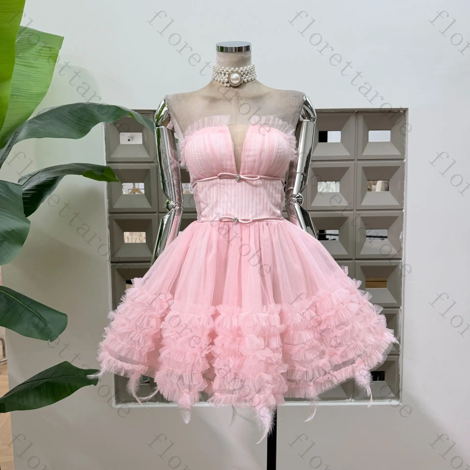 Customized Pink Strapless Mini Cocktail Dress Deep V Pleated Corset Dual Small Bows Multi Layer Fluffy Tulle Princess Gown
