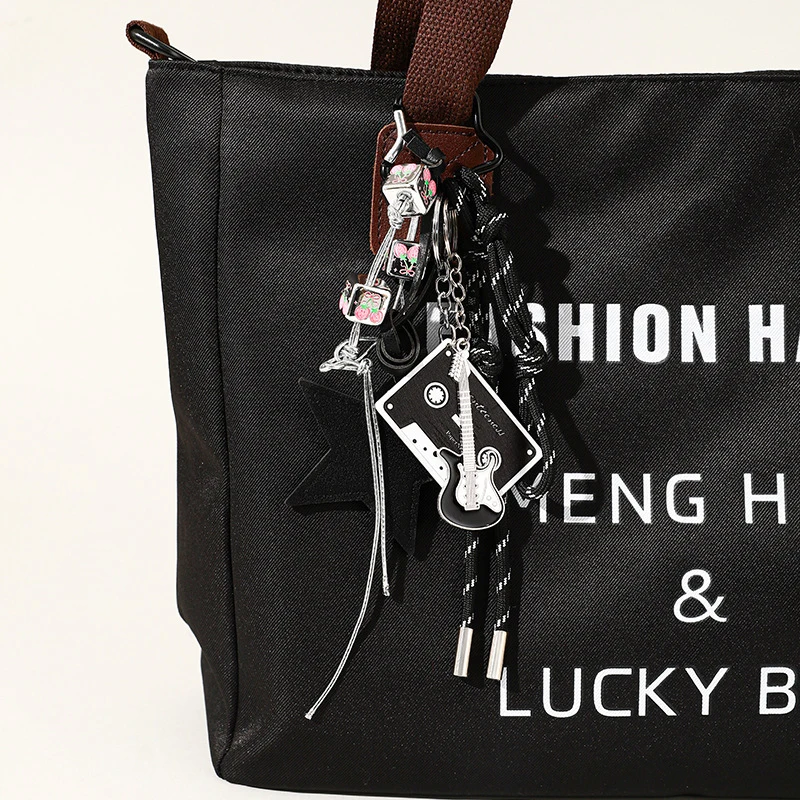 Unisex Bag Pendants Hand Woven Guitar Radio Cute Cool Sweet Y2k Kawaii Handbag Accessories Delicate Multifunctional Keychains