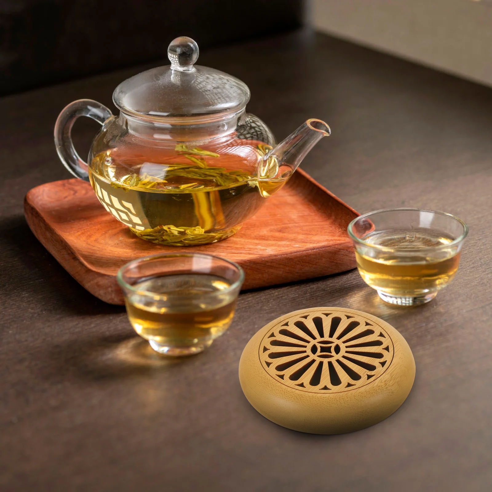 

Bamboo Incense Burner Aromatic Hollow Censer Creative Tabletop Adornment Exquisite Carved Patterns Home Tea Room Decor