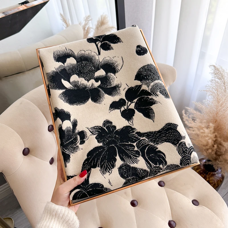 جديد 2025 وشاح نسائي على الموضة لوتس فاخر للخريف والشتاء شالات دافئة مطبوعة وشاح الباشمينا موخير فام فولارد Bufanda