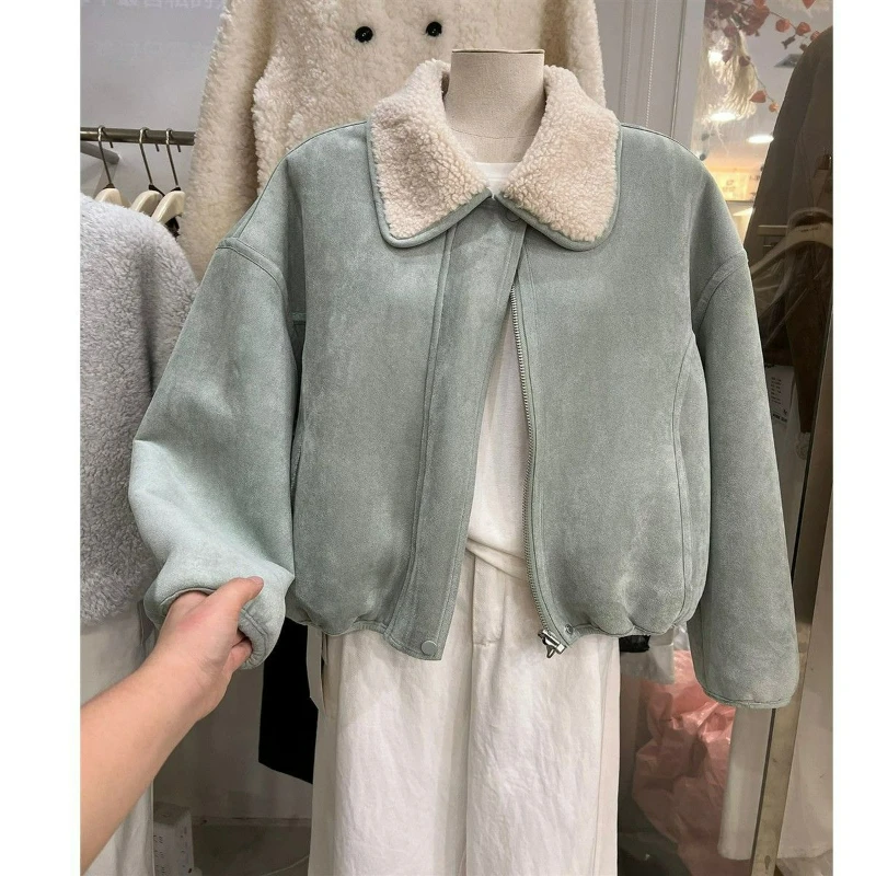 

Корейский стиль, замшевая флисовая короткая куртка из овечьей кожи с лацканами для женщин, зима 2026, новый стиль, цельная теплая двусторонняя верхняя одежда на меху