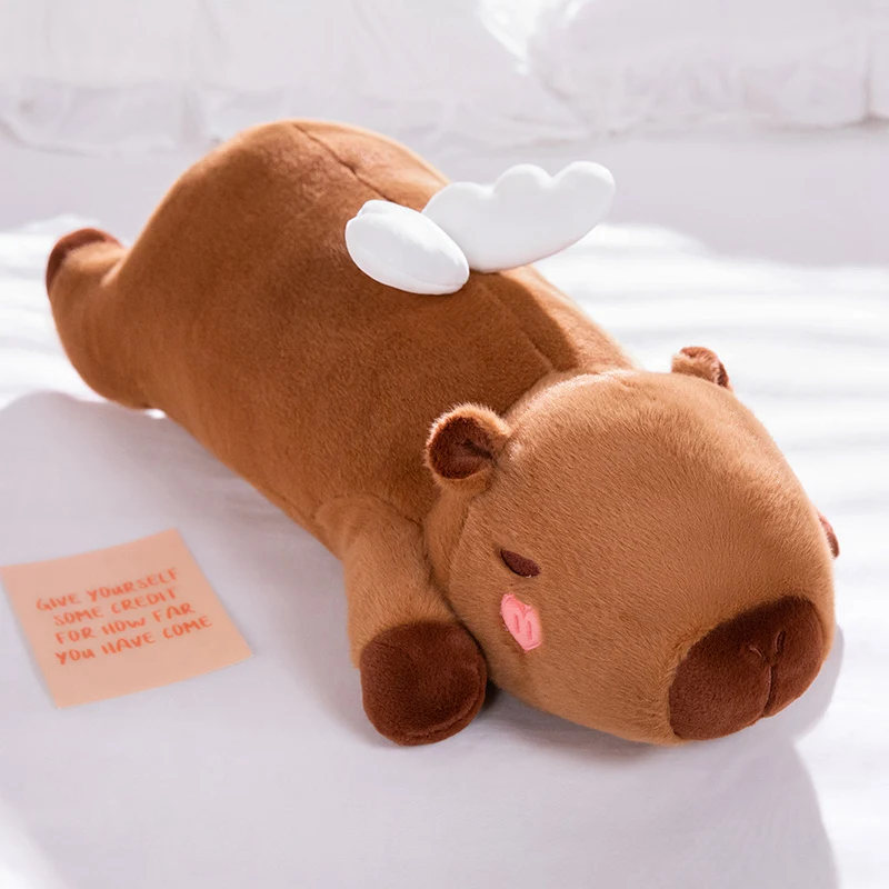 巨大なサイズのビッグカピバラぬいぐるみぬいぐるみ天使の羽ハート頬