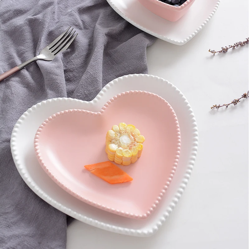 Frosted Ceramic Heart Shaped Breakfast Plate Couple Dessert Bowl Creative Hollowware Tableware Love Dish for Special Occasions