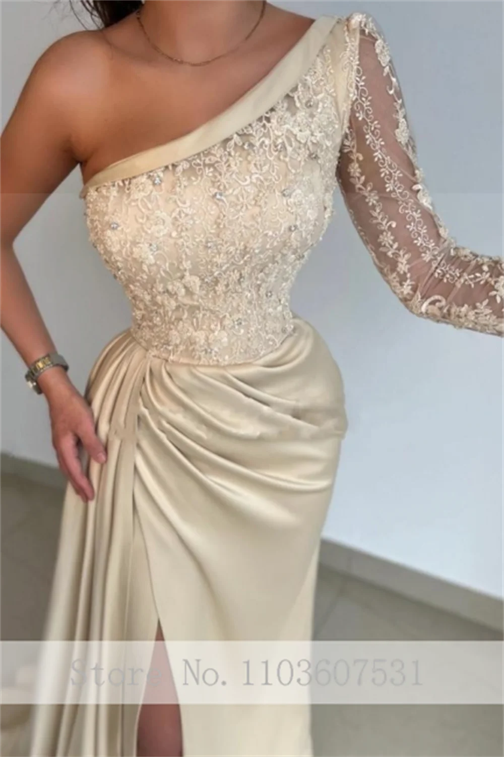 Modest One Shoulder Satin Appliques Lace Prom Dress for Women Sexy Mermaid Sweep Court Prom Gown with Slit robes de soirée