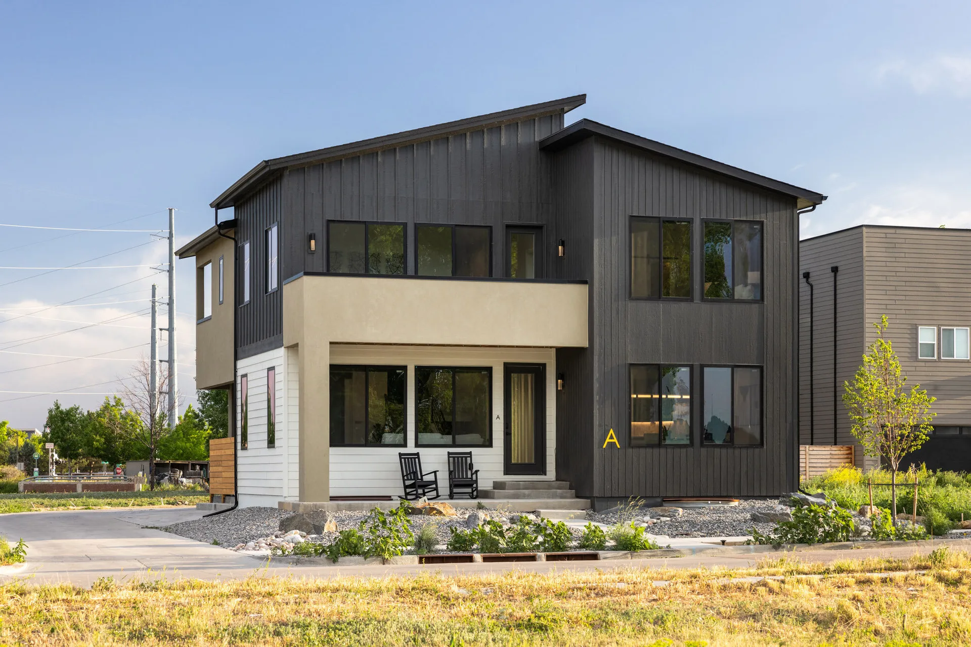 2-Story Contemporary Style Light Steel Prefab Villa Modular Duplex Home with Garage