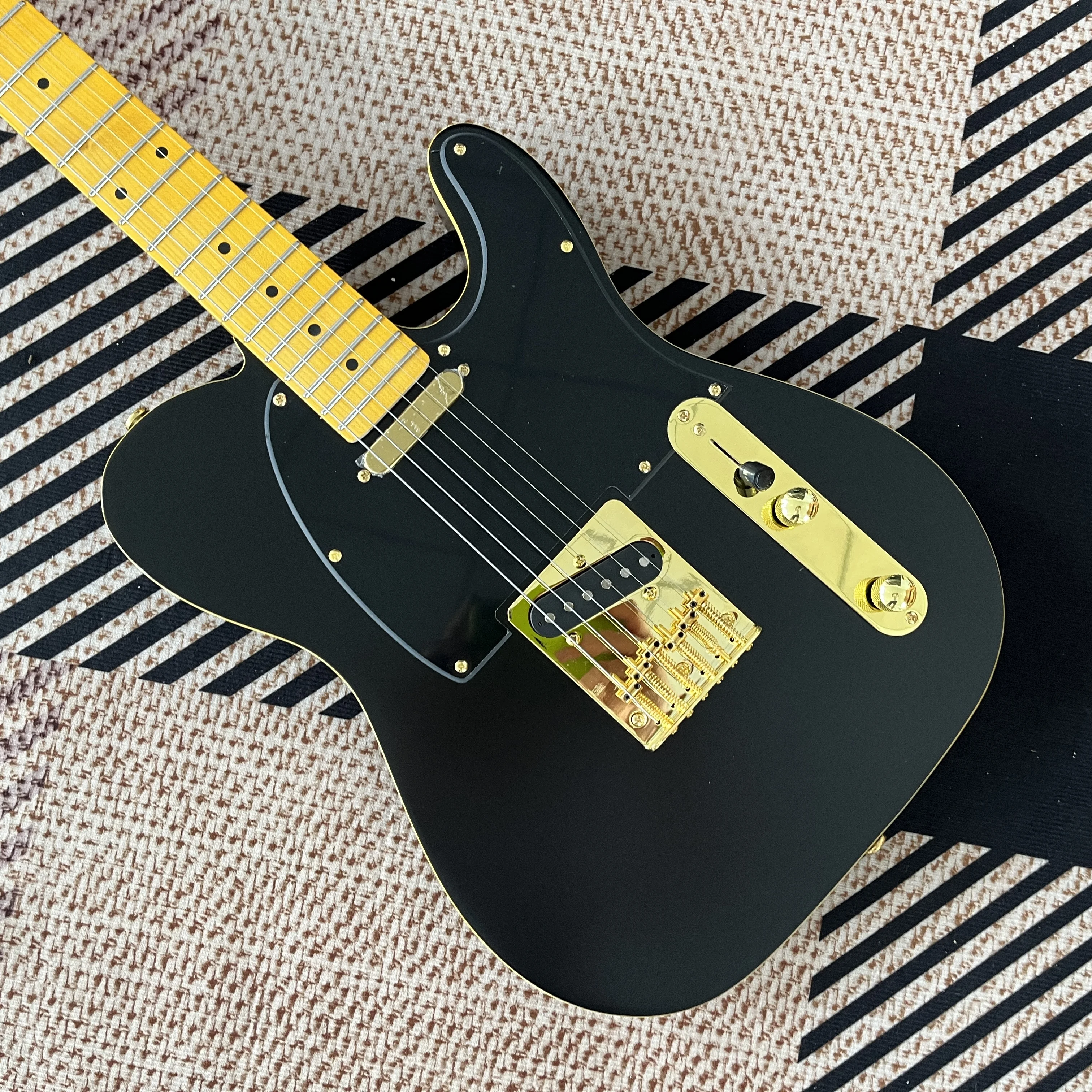 جيتار كهربائي Vicers TL، تشطيب رائع باللون الأسود غير اللامع، جسم الزيزفون، لوحة أصابع من خشب القيقب، أجهزة ذهبية، جيتار مكون من 6 أوتار #1
