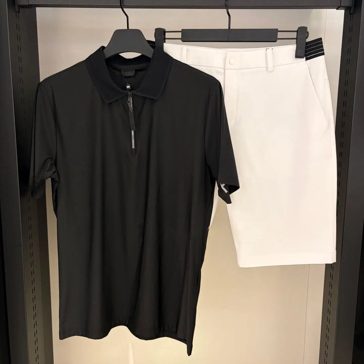 Men's Quick-Dry Half-Zip Collared Short-Sleeve Polo Shirt for Golf—Comfortable and Versatile