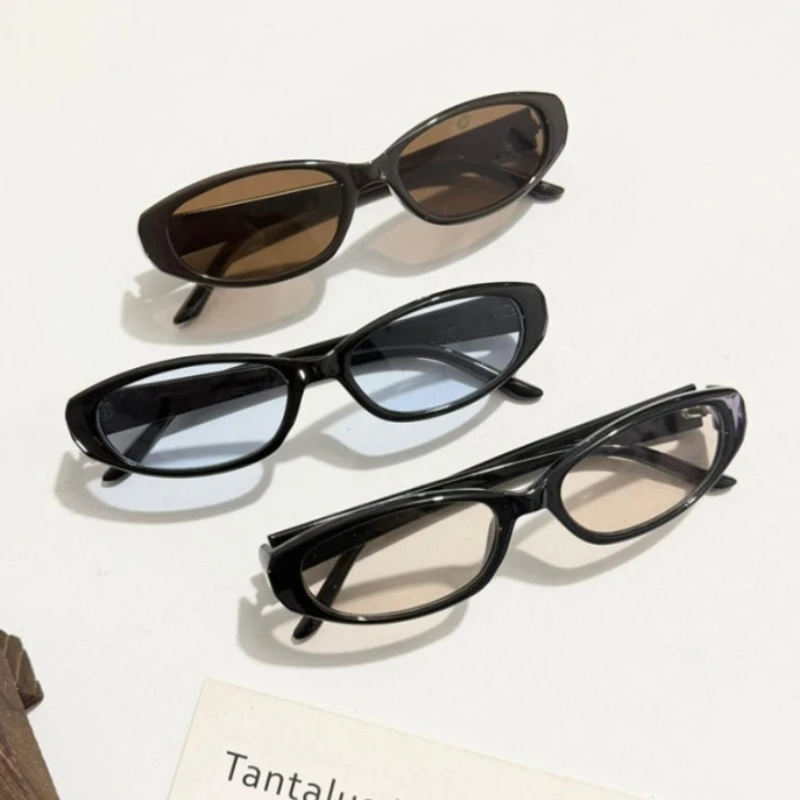 Narrow Oval Rivet Sunglasses Women Men Vintage Simple Cat Eye Brown Sun Glasses Clear Lens Outdoor Travel UV Protective Glasses